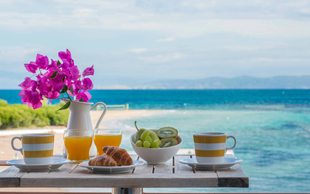 Oasis Beach Hotel