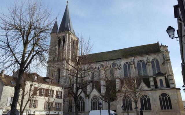 Kyriad Direct Brie Comte Robert