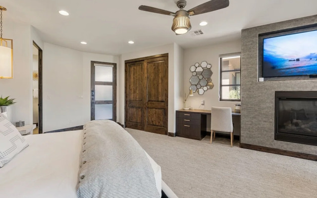 La Vista Encanto #14 4 Bedroom Home