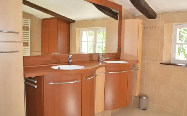 Cosy Holiday Home With Pool in Callian