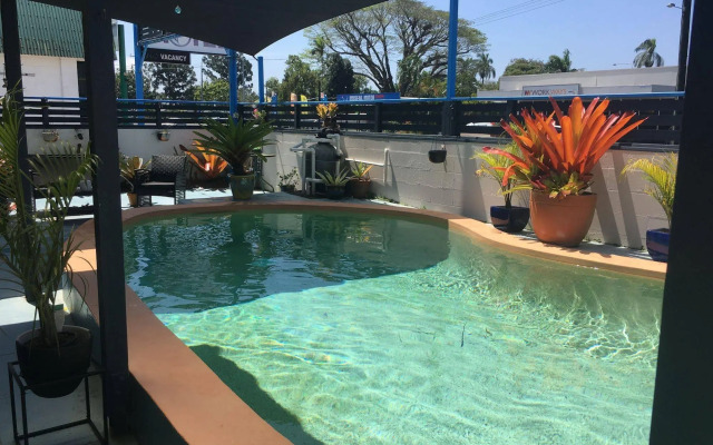 Black Marlin Motel