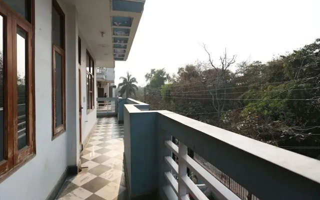 OYO 11752 Hotel Sun Palace Residency
