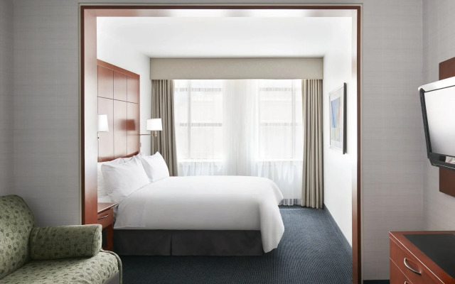 Central Loop Hotel