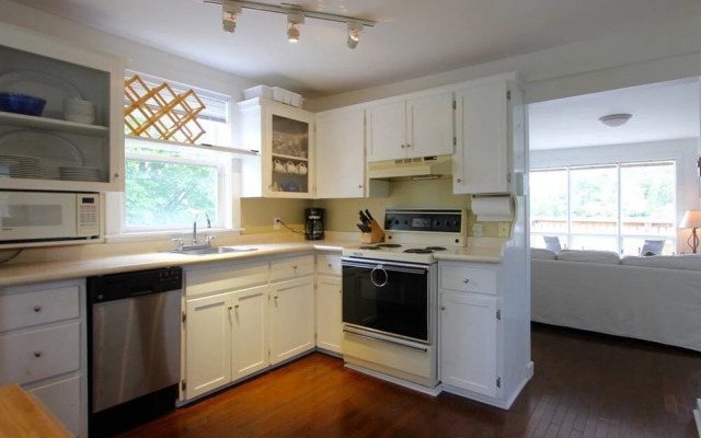 Mahone Bay Beach House