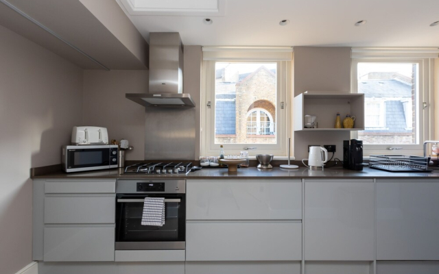 Stunning 3 Bedroom Flat in Covent Garden