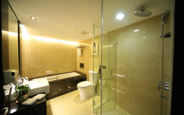 Hotel Beverly Plaza