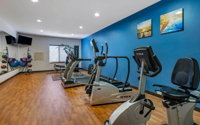 Comfort Suites Urbana Champaign, University Area