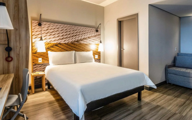 Ibis Palmas Avenida JK