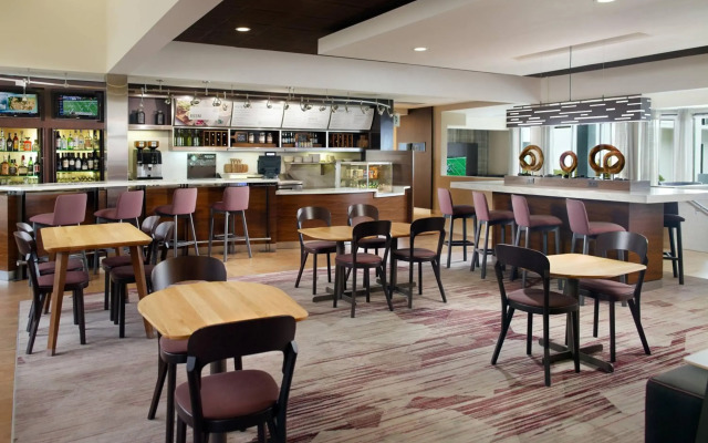 Courtyard by Marriott Raleigh/Cary