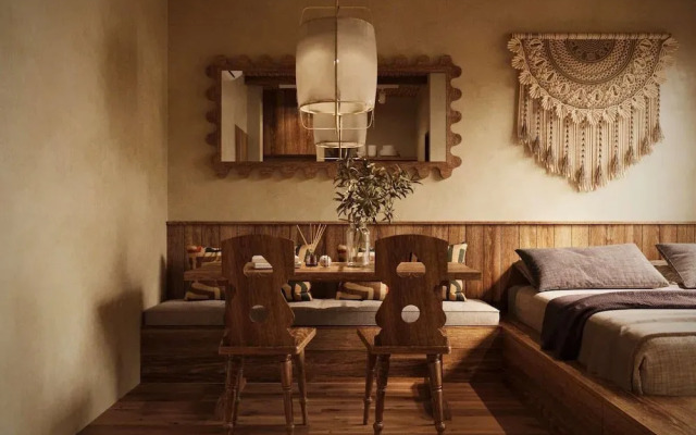 UNIQUE Creative Apartment in Old Quarter