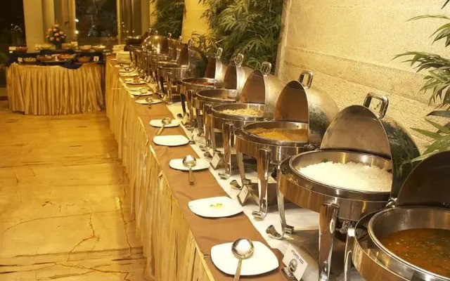 Golden Landmark Resort