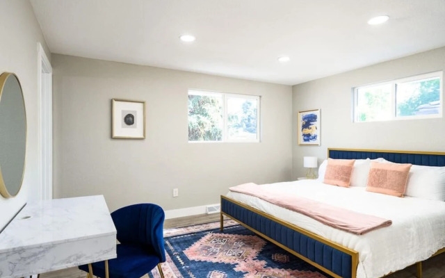 Gorgeous- 4 King Beds Near Den w Large Game Room