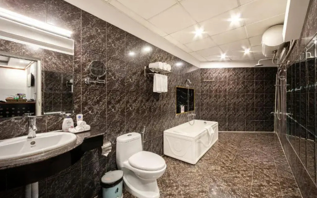 A25 Hotel - 53 Tue Tinh