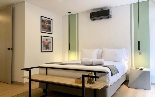 Panoramic 3 BR w/ Balcony in Laureles Medellín