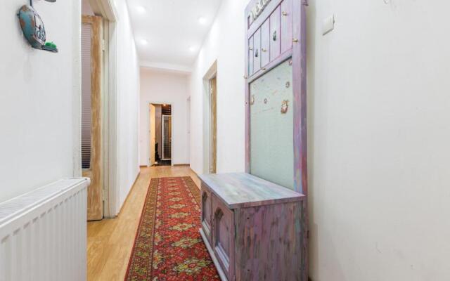 Sweet Home at Rustaveli Avenue