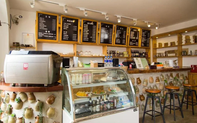 YiHai ZhuYuan Boutique Inn