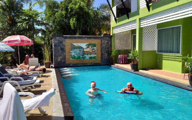 C-Nior Bungalows