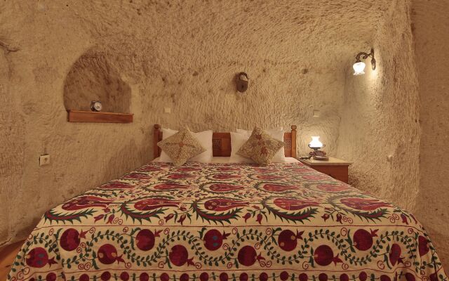 Amber Cave Suites