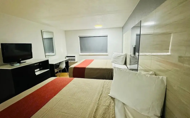 Evergreen Inn Portland Airport