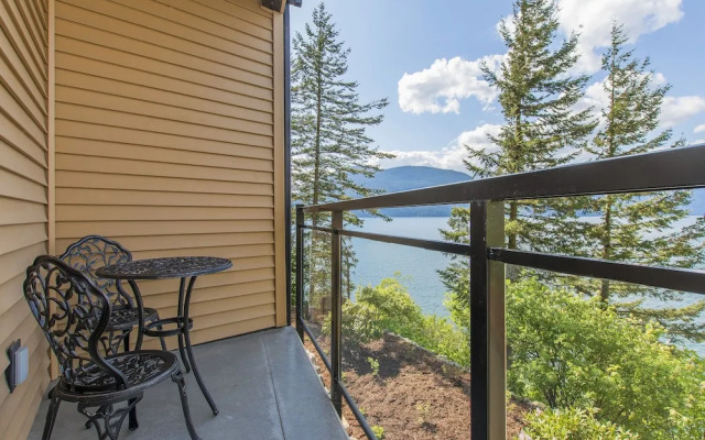 The Lodge on Harrison Lake