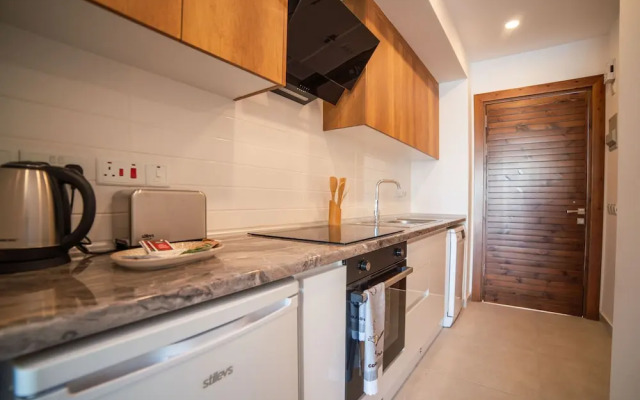 Superfresh Penthouse Studio Apartment With sea View