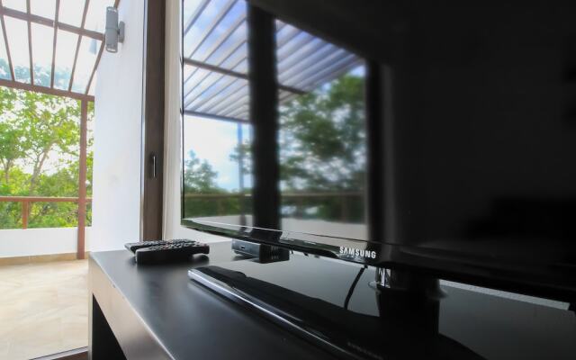 Wellness Center Penthouse by Olahola