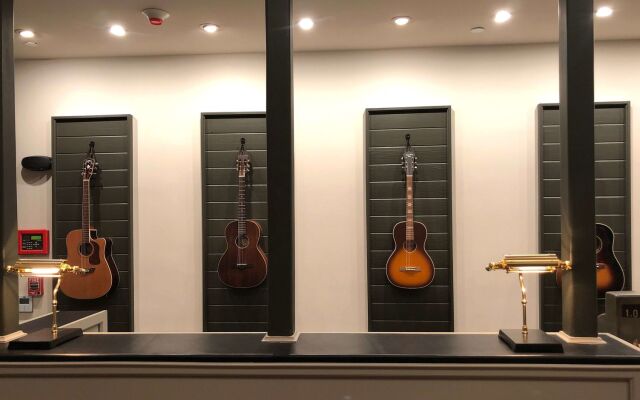 Cotton Court, by Valencia Hotel Collection