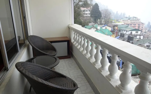 Hotel White Yak