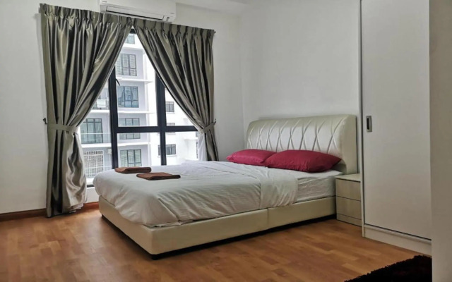 JB Staycation next to Paradigm Mall JB