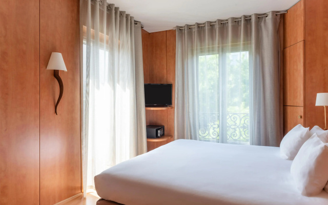 Best Western  Ronceray Opera