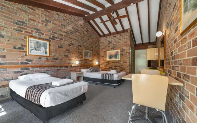 Avoca Beach Hotel