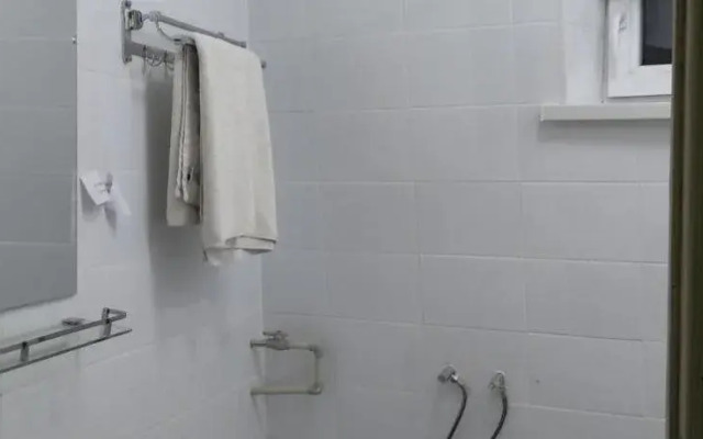 Anisa Hostel