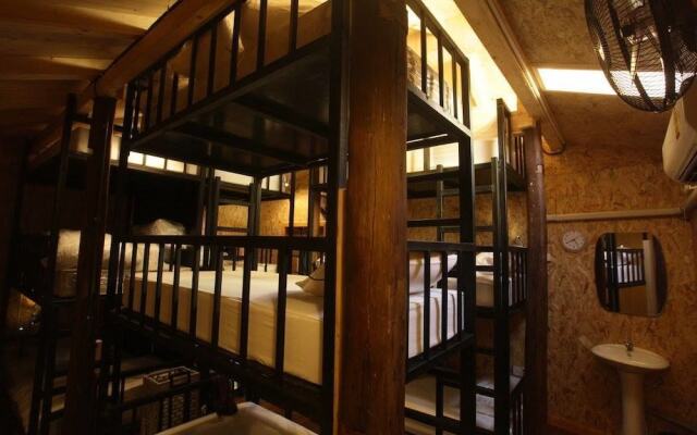 The Local Surasak Hostel