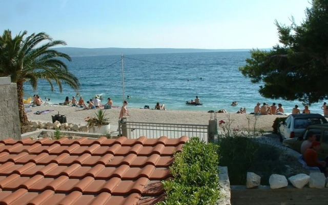Zarko - 20 m From Beach - A1