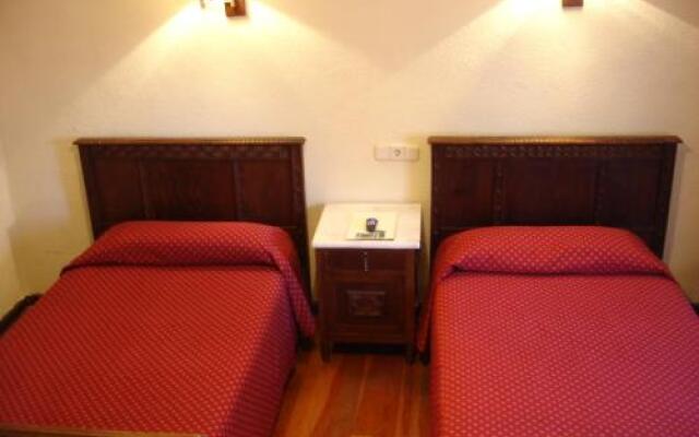 Hostal Ayestaran II