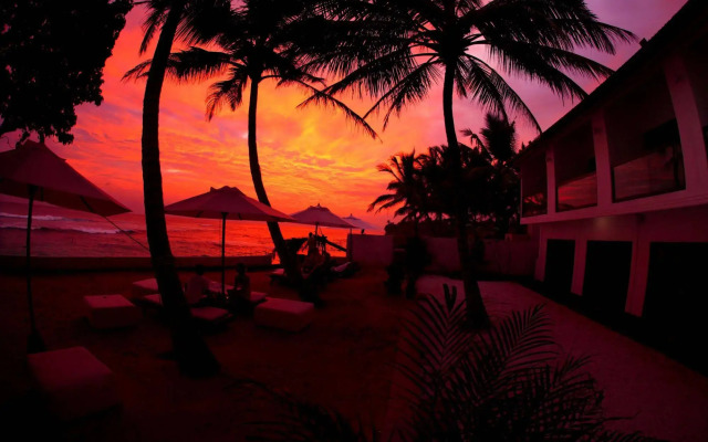 Cantaloupe Aqua Beach Club Hotel