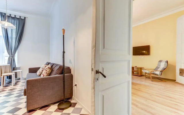 Апартаменты на Миллионной 23