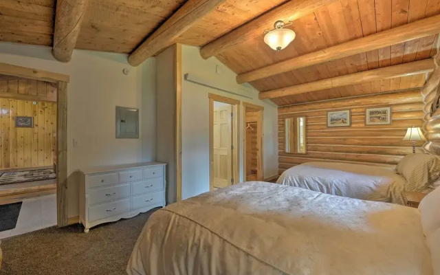 Cozy WY Home: Rivers, Lakes, Mountains, Wildlife