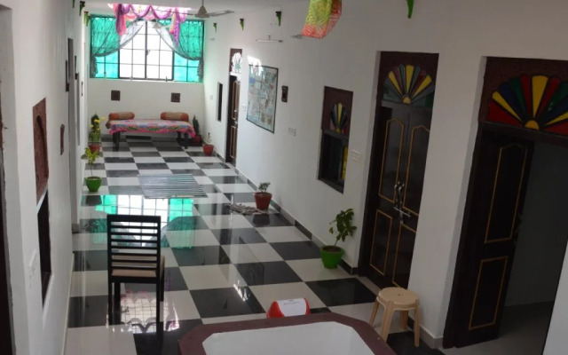 Bhavyam Heritage Guest House & Rooftop Restaurant