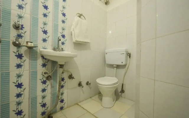 Oyo 12825 Omkara Homestay