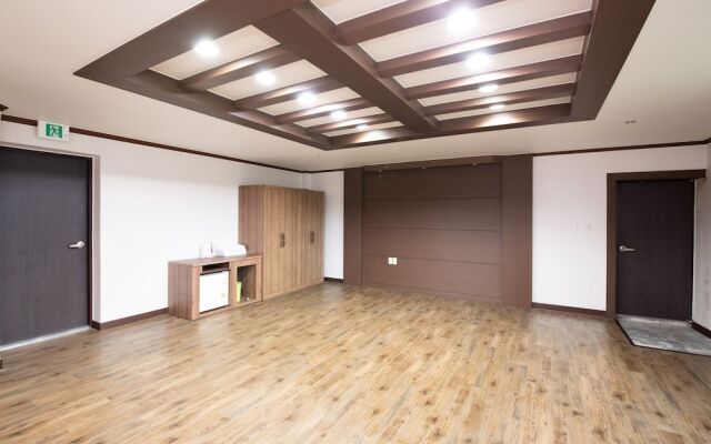 Dogo Elim Hotel