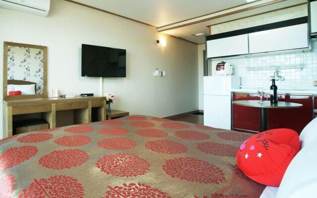 Amor House