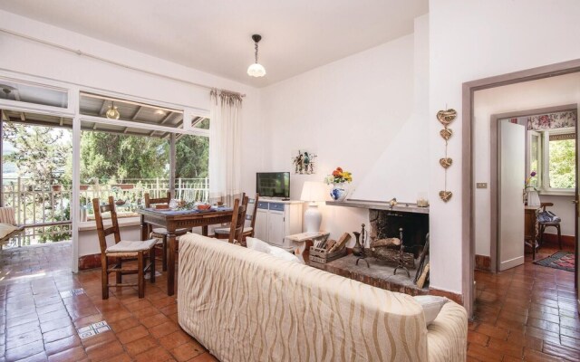 Awesome Home in Piediluco With Wifi and 2 Bedrooms