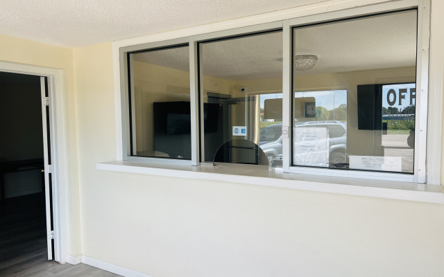 Premier Inn & Suites