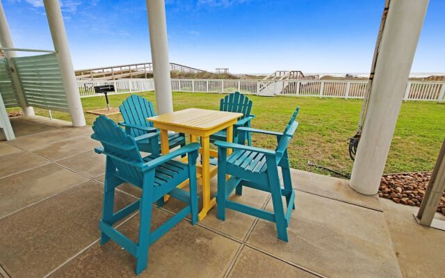 Enchanted Beachfront 3 Bedroom Home