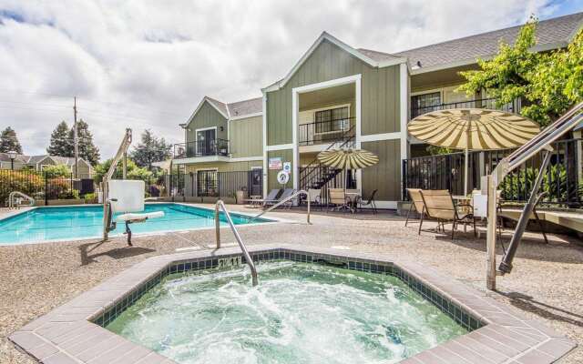 Quality Inn Petaluma - Sonoma