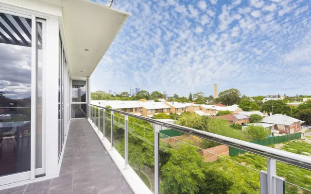 Luxury Modern Double Ensuite Apartment
