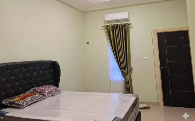 Sultan Guest House – Guest Rooms – Palu
