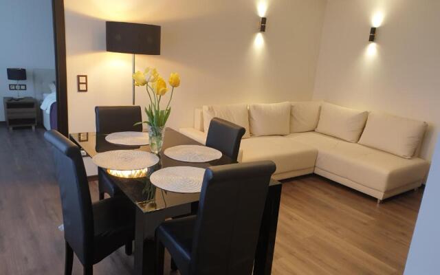 MARBEO 5 star luxury suites - Elkonu