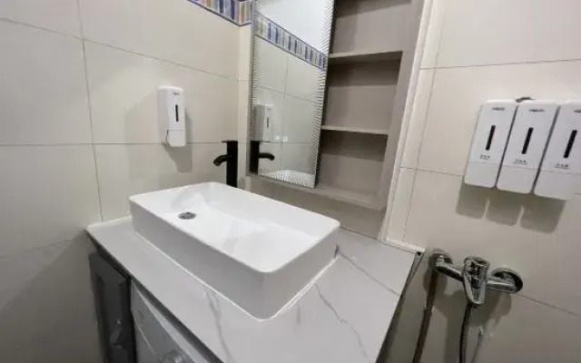 6611 Seaview Hotel (Weizhou Island Dishui Branch)